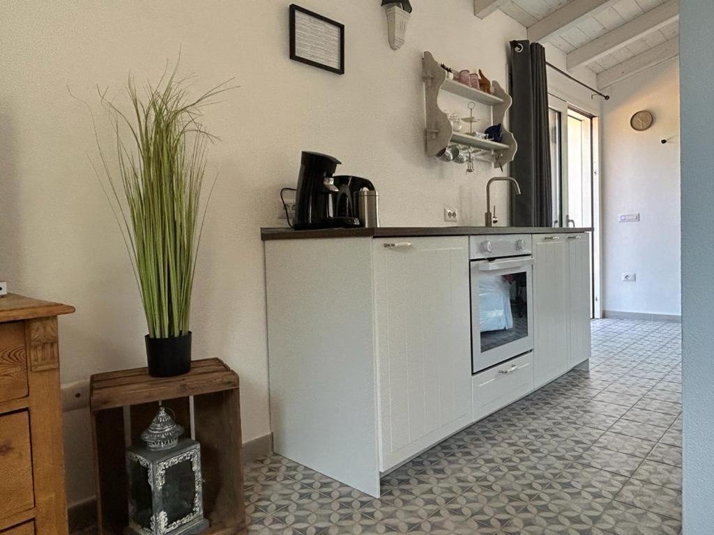La Piana Holiday House Bassacutena Ngoại thất bức ảnh