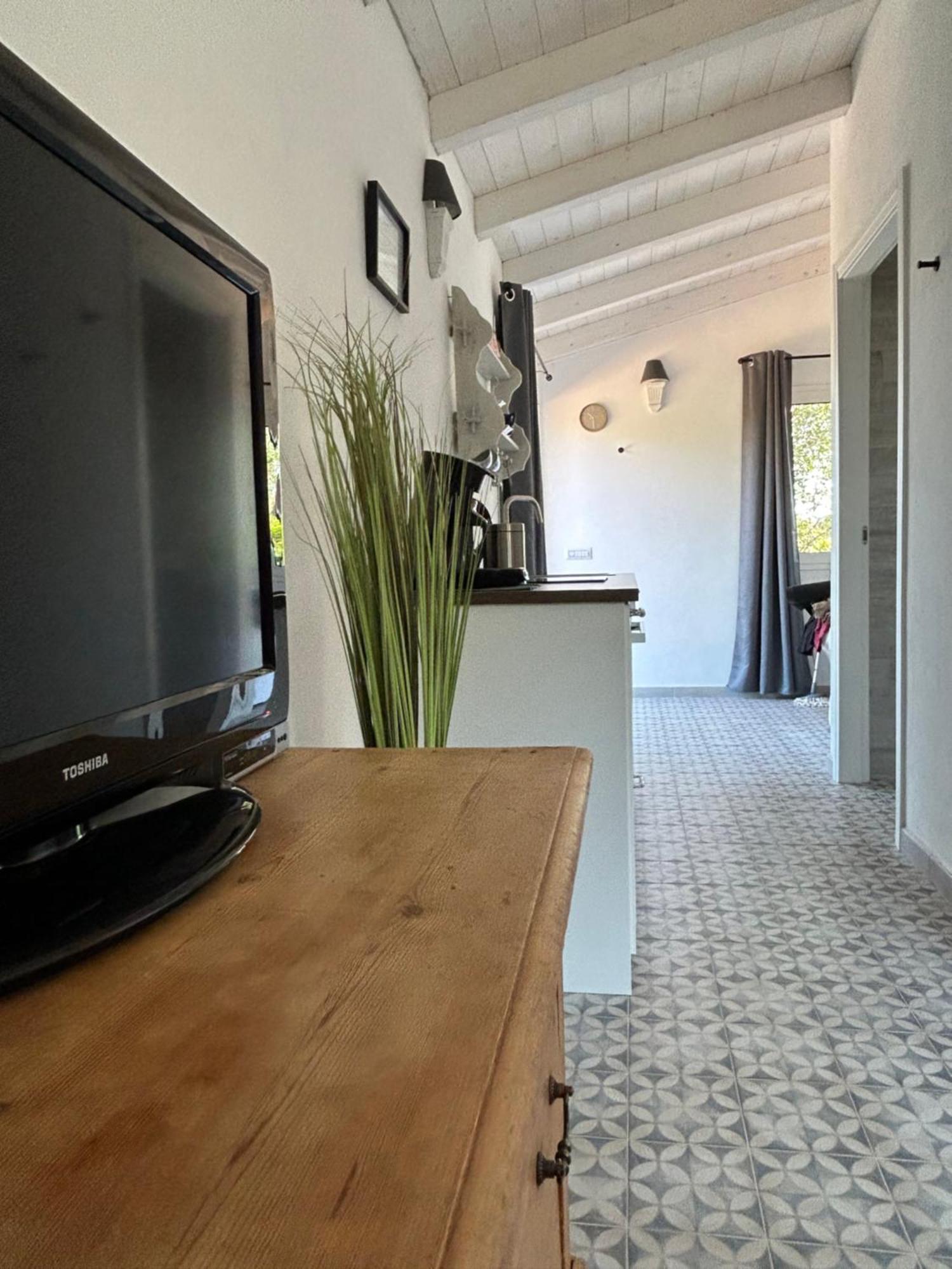 La Piana Holiday House Bassacutena Ngoại thất bức ảnh